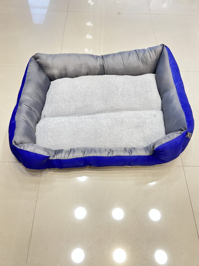 Large Pet Bed - Blue/Grey
