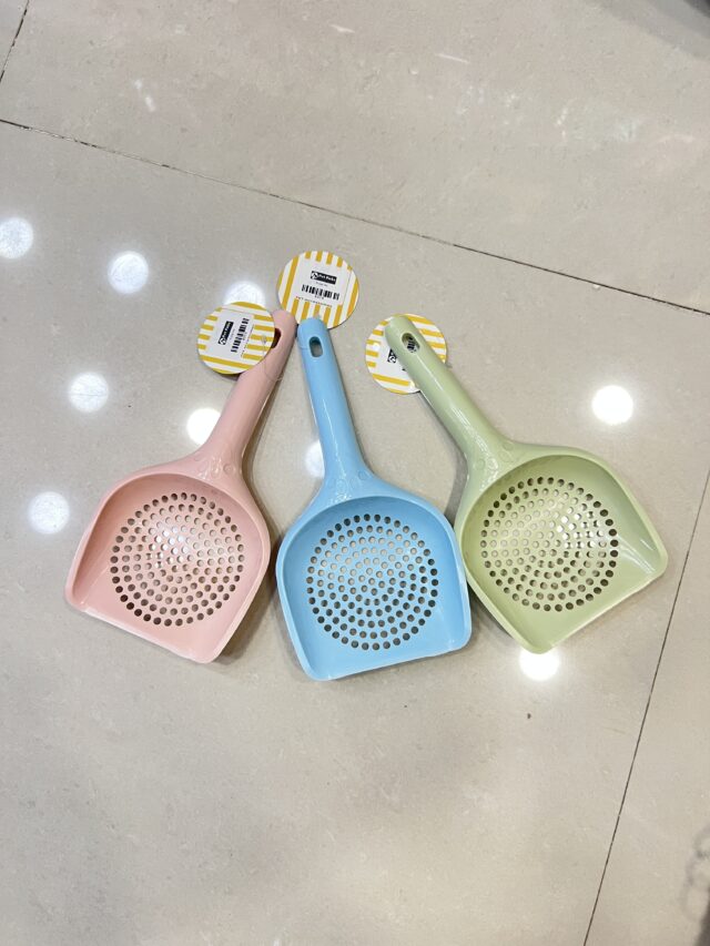Dot Scoop for Cats