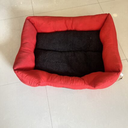 Red Dog Bed Square Large