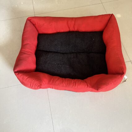 Red Dog Bed Square Large