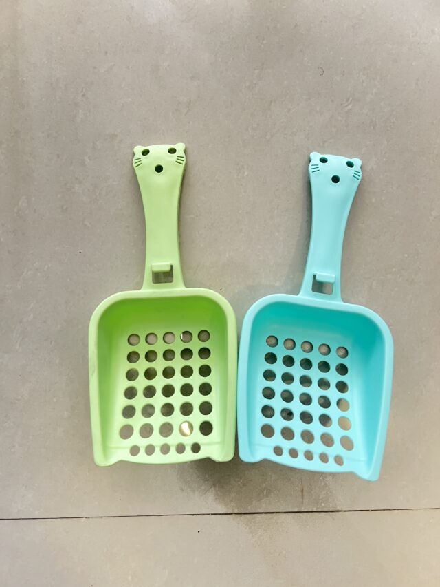 Cat Face Litter Scoop - Image 2